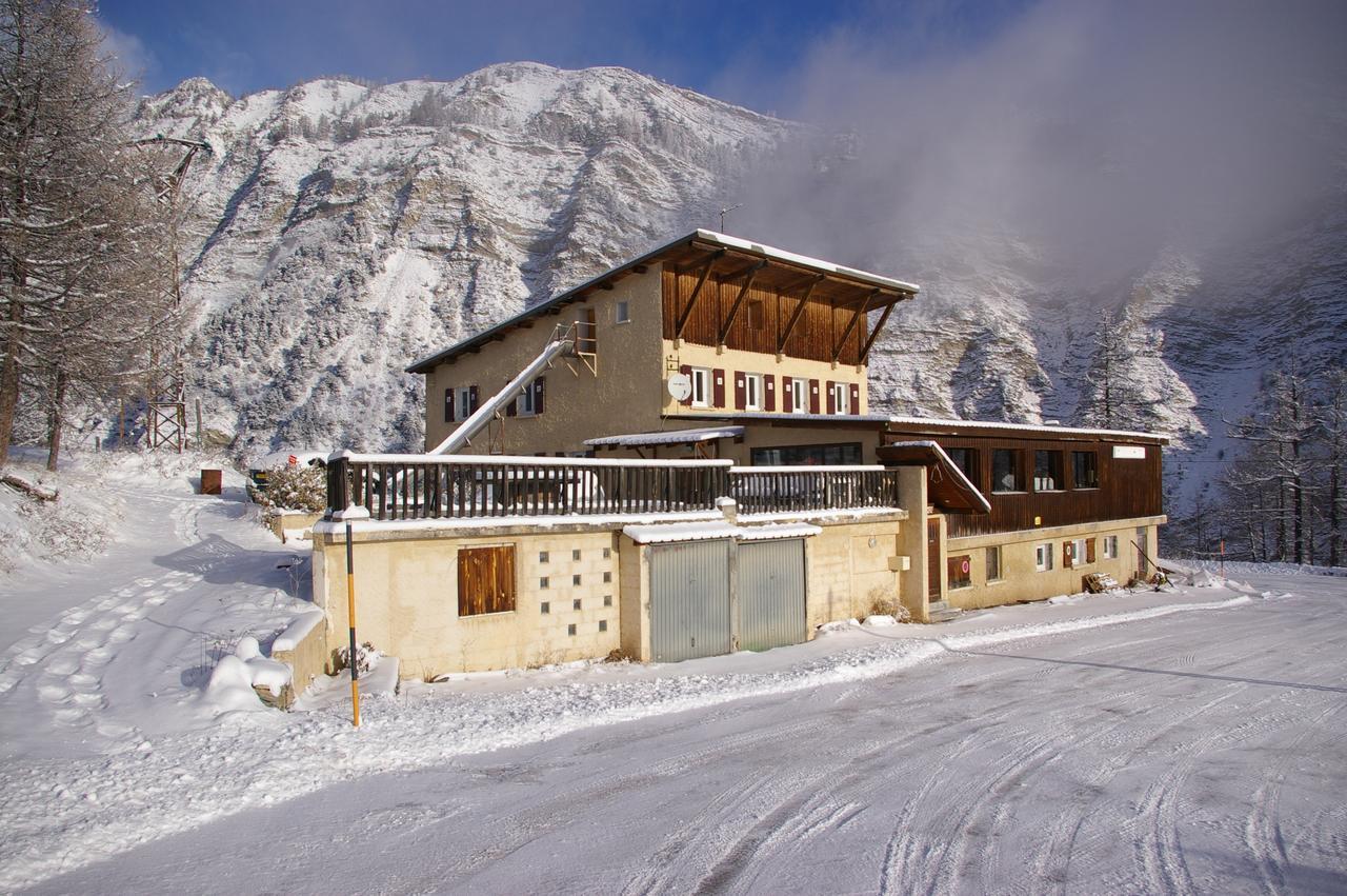 Gite D'Etape Le Belvedere De Sainte-Anne La Condamine-Chatelard Exterior photo